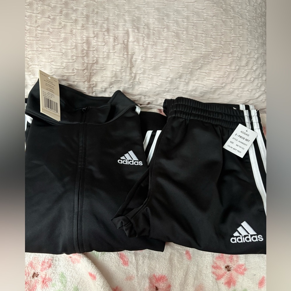 NEW Boys Adidas Tracksuit